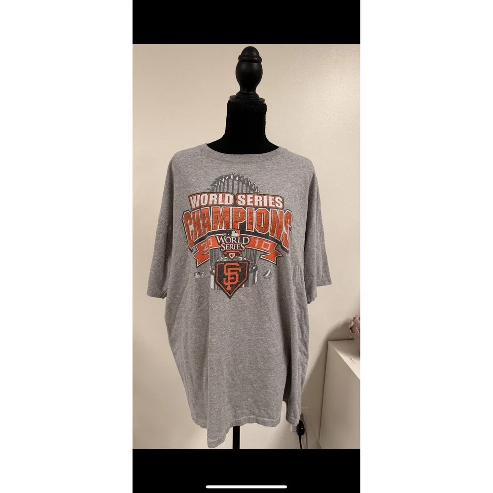 Vintage Majestic San Francisco Giants 2010 World Series Champions Gray Shirt 2XL
